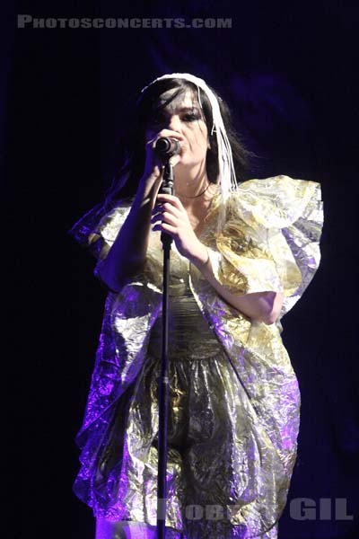 BJORK - 2007-08-26 - SAINT CLOUD - Domaine National - Grande Scene - 